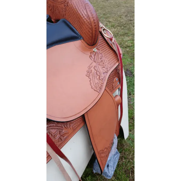 16", 17" Double T  Trail style saddle.