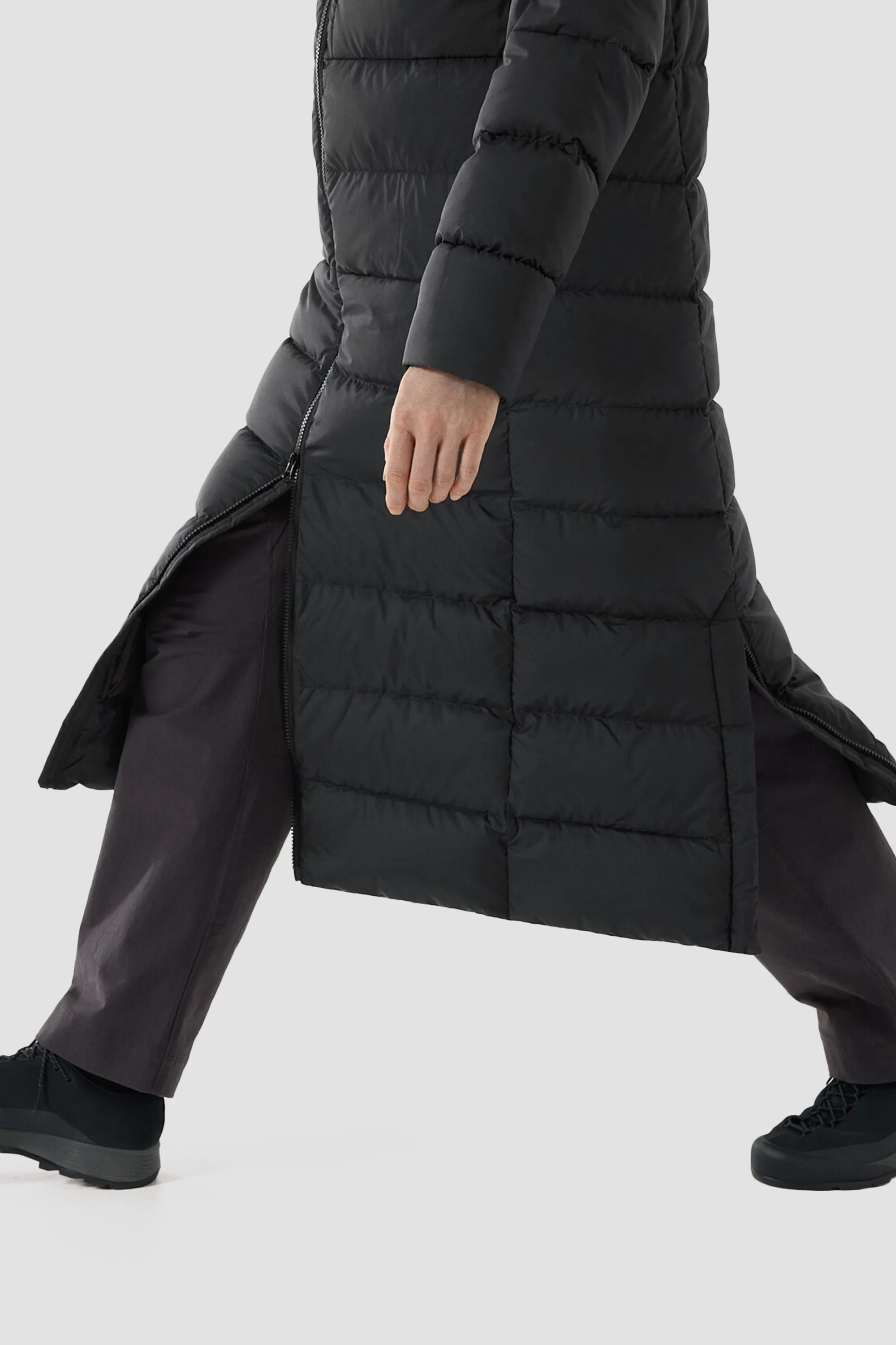 Arc'teryx Women's Thorium XLong Parka in Black