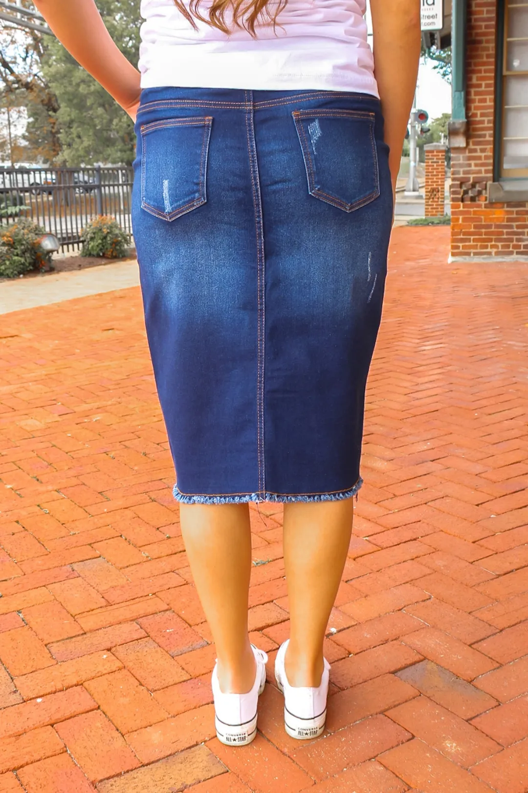 Becca Distressed Denim Skirt (Dk. Indigo)