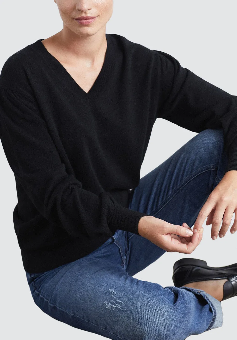 Cashmere V Neck Sweater | Black