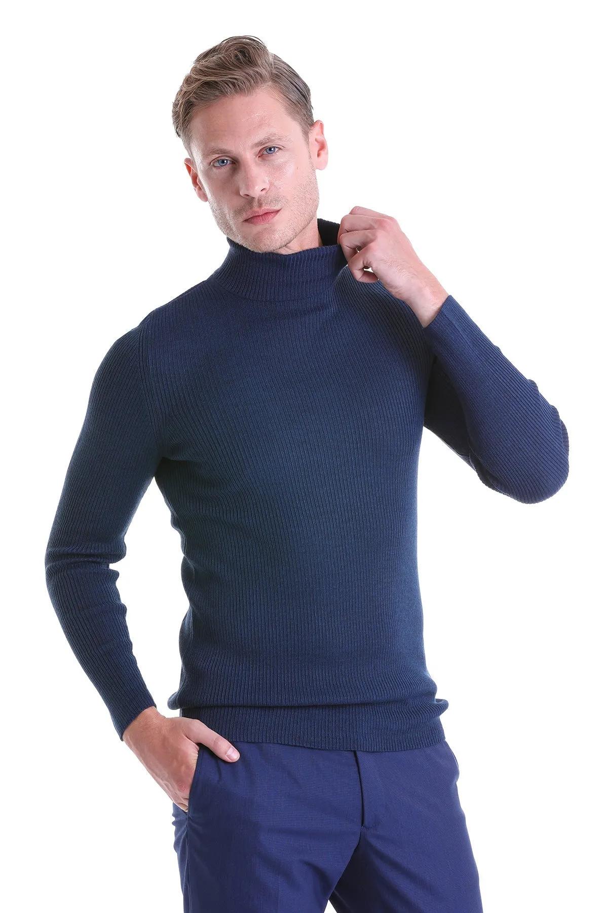 Comfort Fit Wool Blend Indigo Turtleneck Sweater