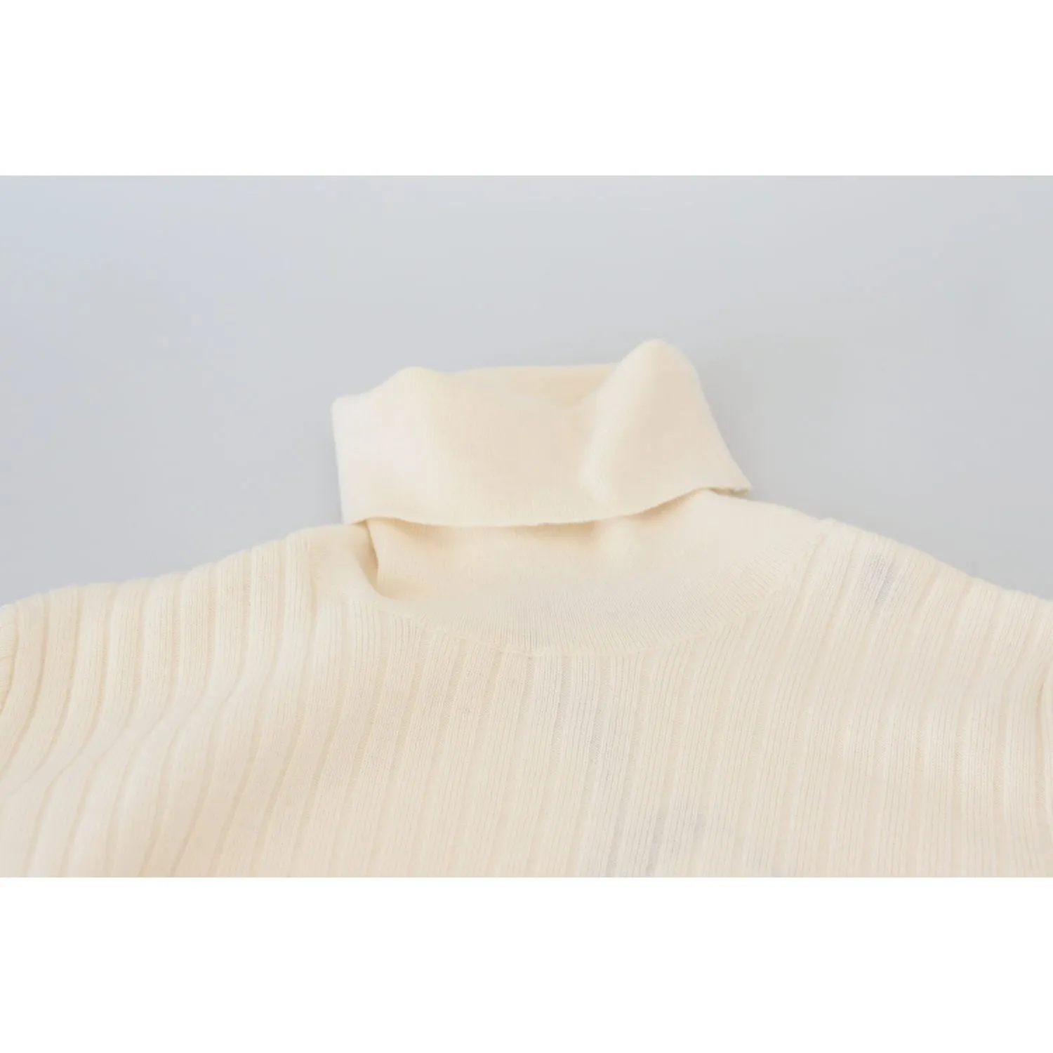 Dolce & Gabbana Ivory Turtleneck Wool Blend Sweater